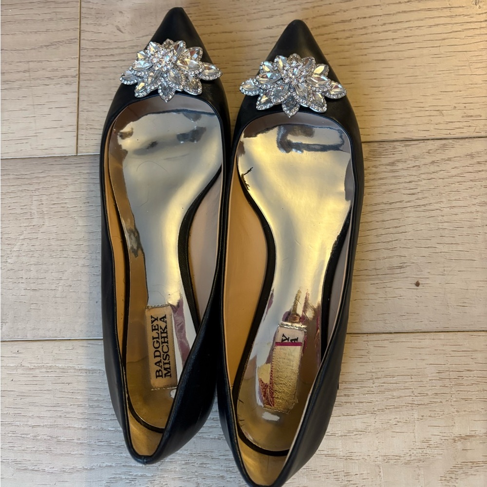 Badgley mischka flats